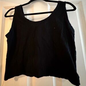 Black crop tank top